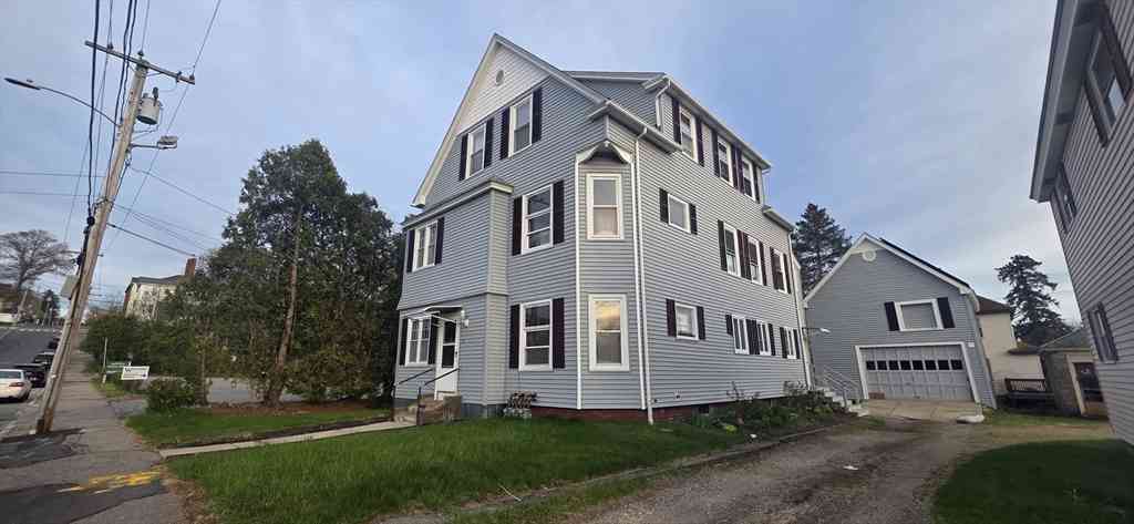 Apartment For Rent - 12 Francis #3<br/> Worcester, MA 01606