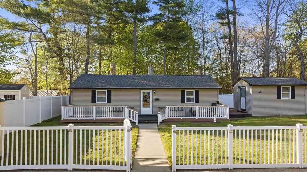 Homes For Sale - 394 A Main<br/> Worcester County, Oxford, MA 01540