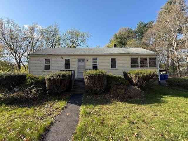 Homes For Sale - 48 Forest St.<br/> Plymouth County, Rockland, MA 02370