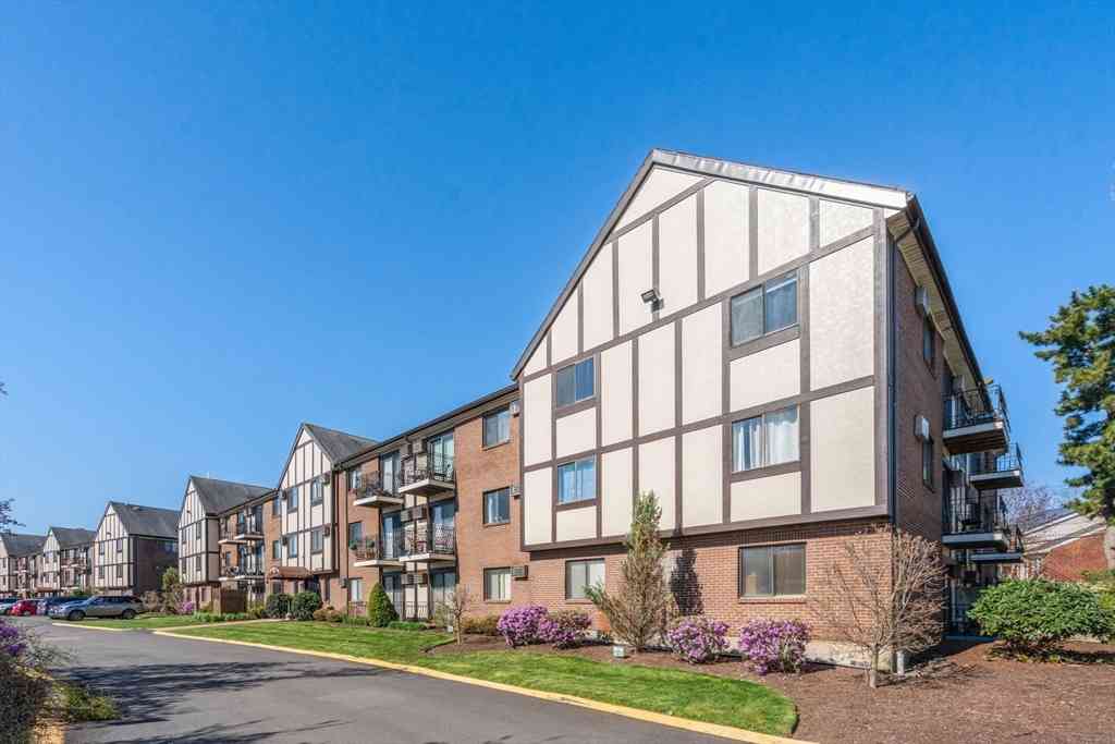 Condo For Sale - 159 Bittersweet Ln #103<br/> Norfolk County, Randolph, MA 02368