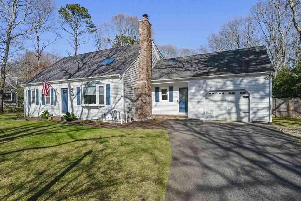 Homes For Sale - 53 Sadys Ln<br/> Barnstable County, Falmouth, MA 02536