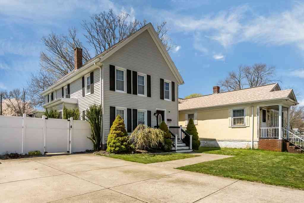 Homes For Sale - 2453 Acushnet Ave<br/> New Bedford, MA 02745