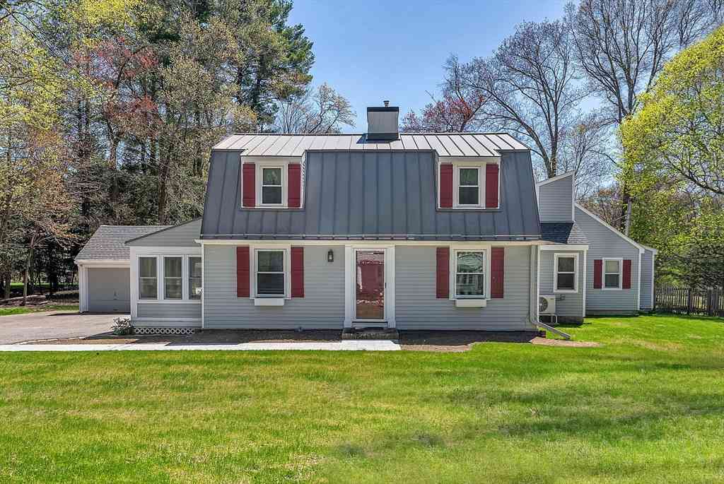 Homes For Sale - 10 Bennett Rd<br/> Middlesex County, Wayland, MA 01778