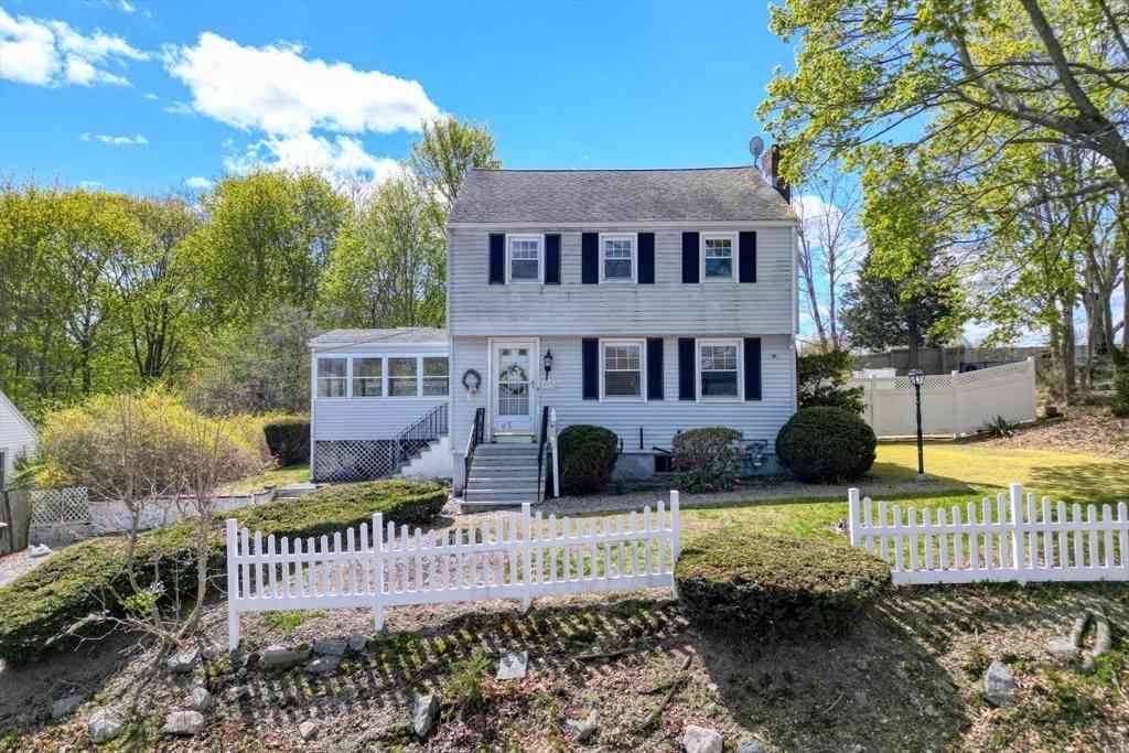 Homes For Sale - 71 Holmes Ave<br/> Norfolk County, Weymouth, MA 02191