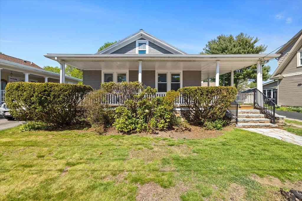 Homes For Sale - 11 Marion St<br/> Worcester County, Uxbridge, MA 01569
