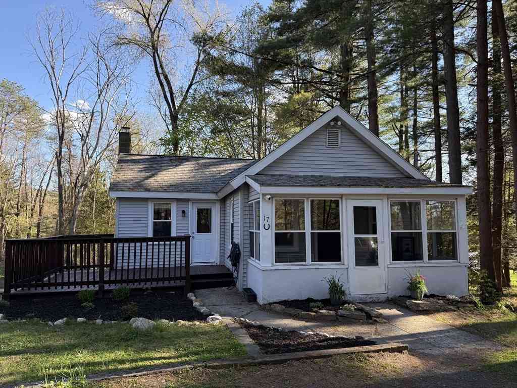 Homes For Sale - 17 King Ave<br/> Hampden County, Monson, MA 01057