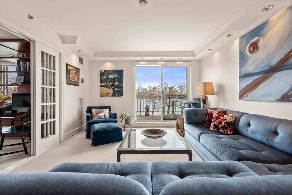 Condo For Sale - 75-83 Cambridge Parkway #203<br/> Middlesex County, Cambridge, MA 02142