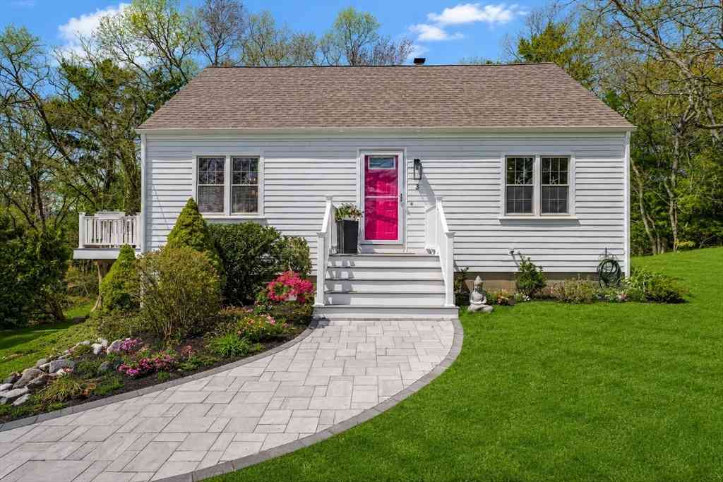 Homes For Sale - 3 April Way<br/> Plymouth, MA 02360