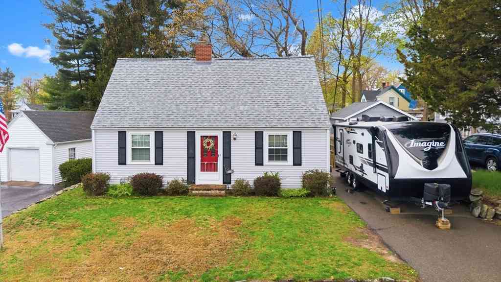 Homes For Sale - 186 W Harvard St<br/> Plymouth County, Brockton, MA 02301