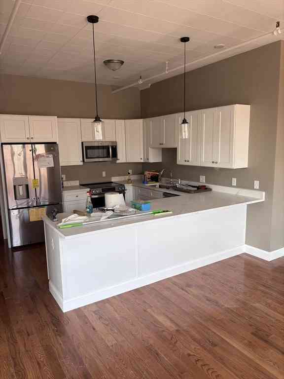 Apartment For Rent - 158 Main St #9<br/> Franklin County, Greenfield, MA 01301