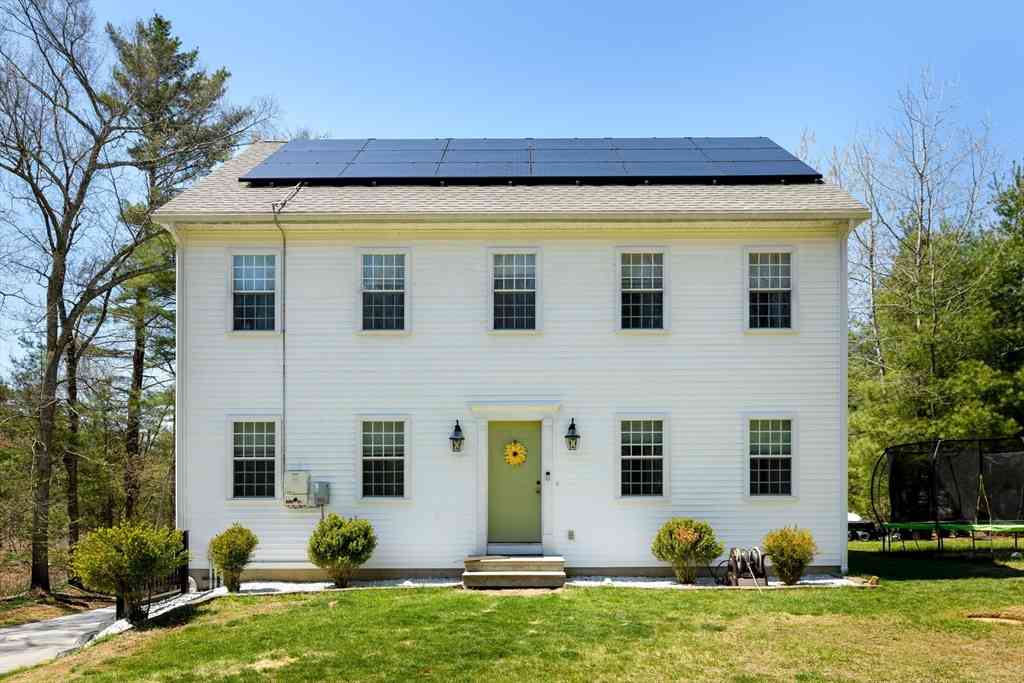 Homes For Sale - 72 New Braintree Rd<br/> West Brookfield, MA 01585