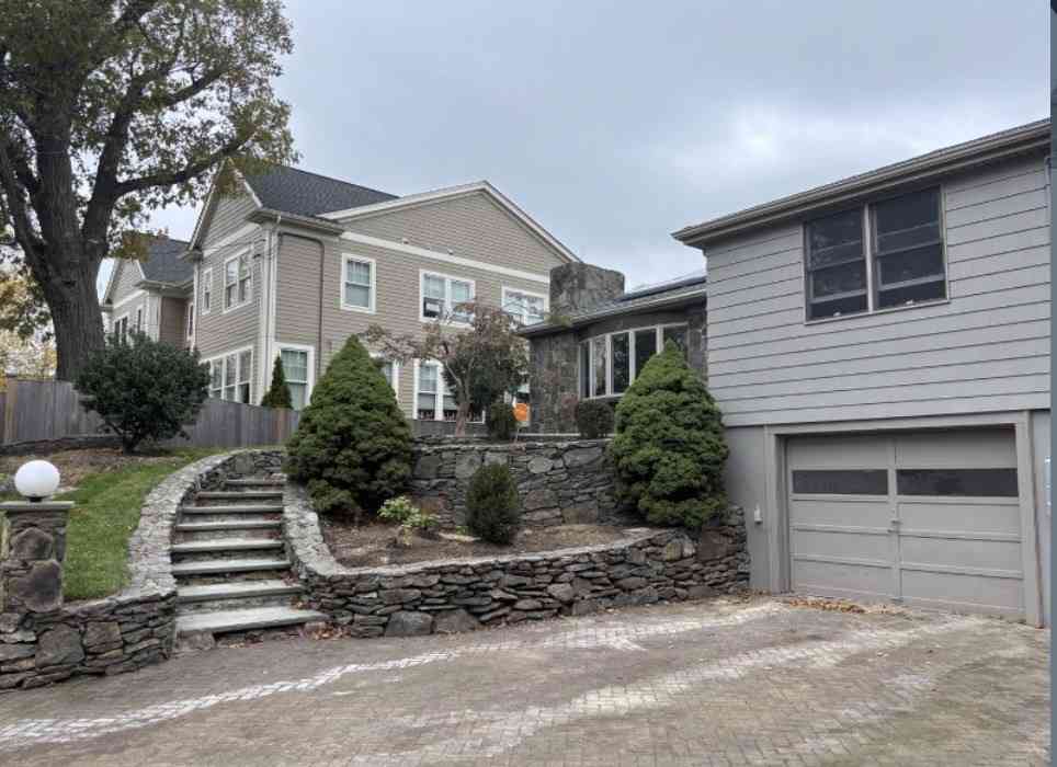 Homes For Rent - 338 Langley Rd<br/> Newton, MA 02459