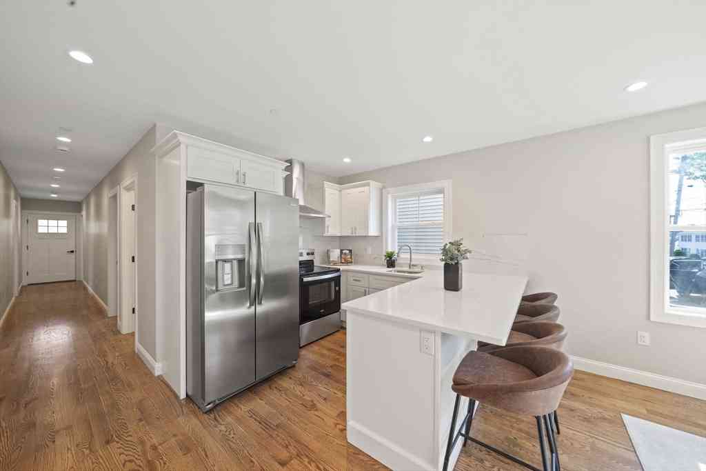 Apartment For Rent - 52 Bellevue St #2<br/> Boston, MA 02125