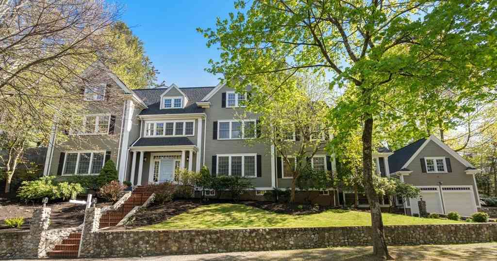 Homes For Sale - 110 Avalon Rd<br/> Middlesex County, Newton, MA 02468