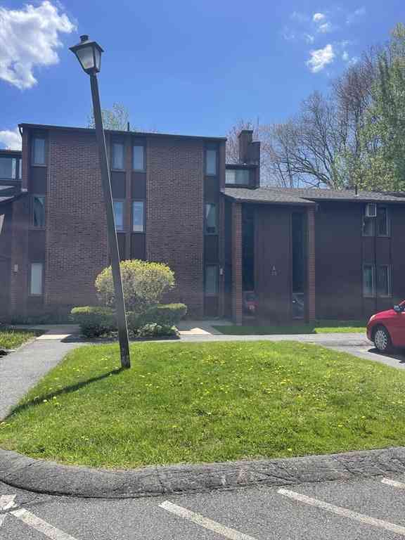 Condo For Sale - 222 North East St #1<br/> Hampshire County, Amherst, MA 01002