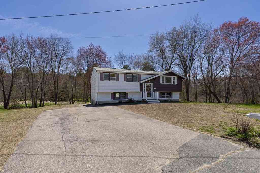 Homes For Sale - 132 Winslow Dr<br/> Norfolk County, Stoughton, MA 02072