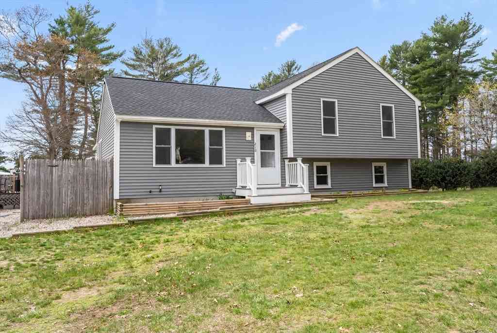 Homes For Sale - 210 Plymouth St<br/> Plymouth County, Carver, MA 02330