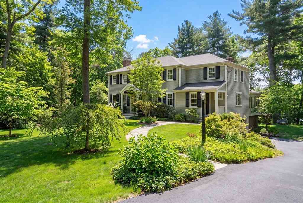 Homes For Sale - 7 Goulding St. East<br/> Middlesex County, Sherborn, MA 01770