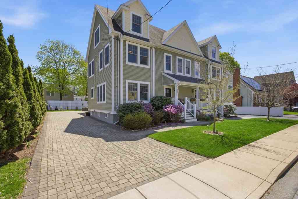 Condo For Sale - 38 Salem Street #38<br/> Winchester, MA 01890