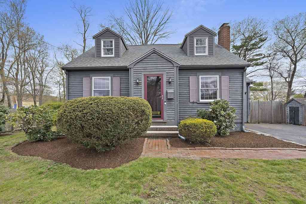 Homes For Sale - 61 Belmont St<br/> Norfolk County, Weymouth, MA 02188