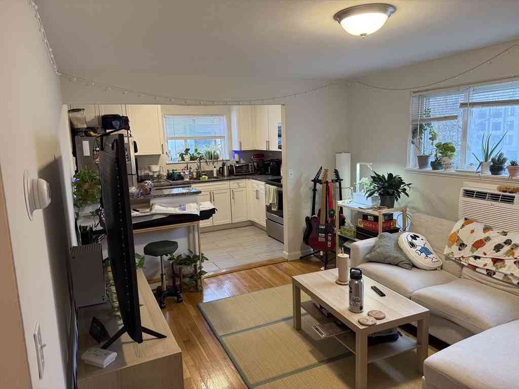 Apartment For Rent - 7 Holmes #2C<br/> Quincy, MA 02169