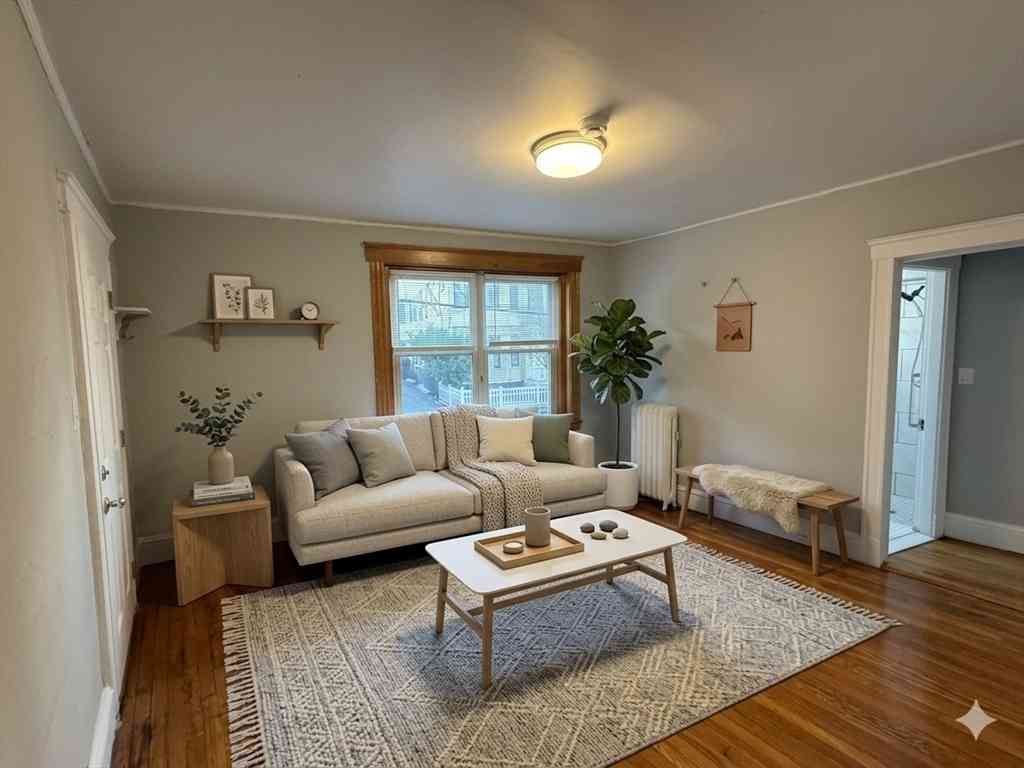 Condo For Rent - 99 Hancock St #2<br/> Cambridge, MA 02139