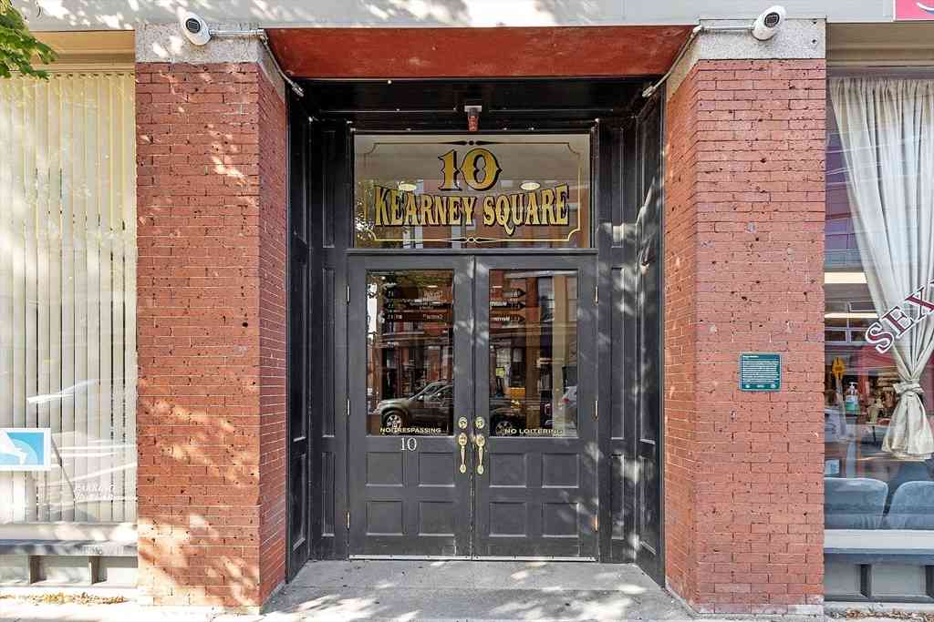 Condo For Sale - 10 Kearney Sq #405<br/> Lowell, MA 01852
