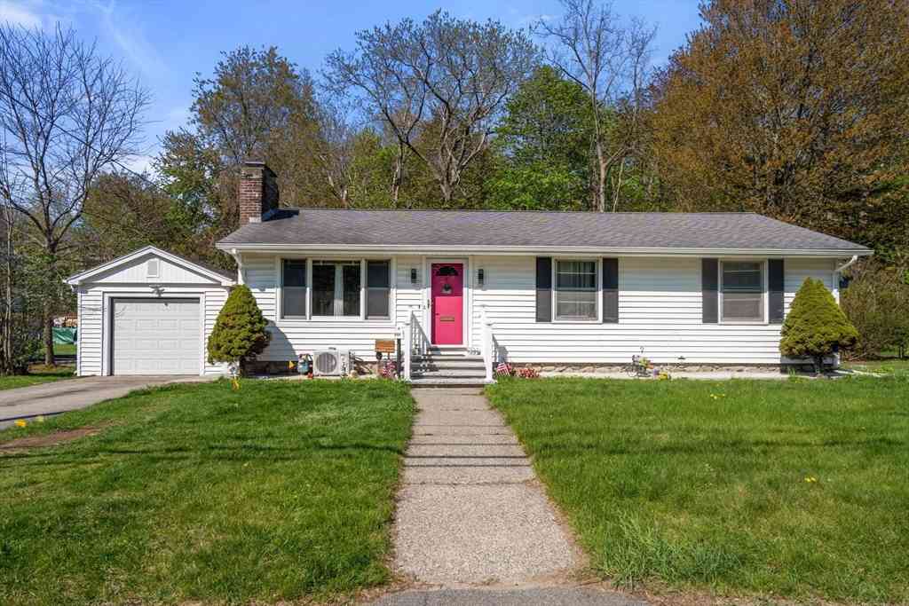 Homes For Sale - 117 Malden St<br/> Worcester, MA 01606