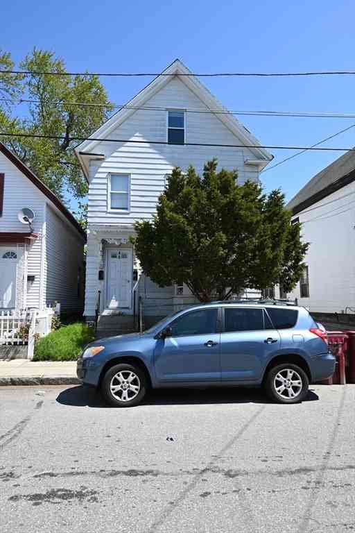Apartment For Rent - 45 West 5th Street #2<br/> Lowell, MA 01850