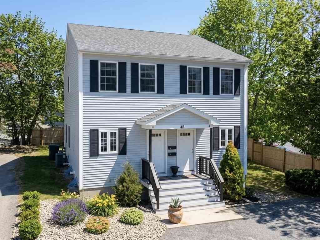 Multifamily For Rent - 42 N Main St<br/> Grafton, MA 01536