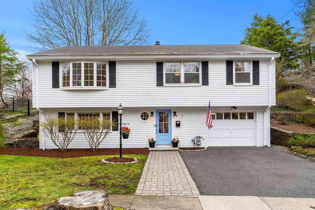 Homes For Sale - 92 Moffatt Rd<br/> Salem, MA 01970