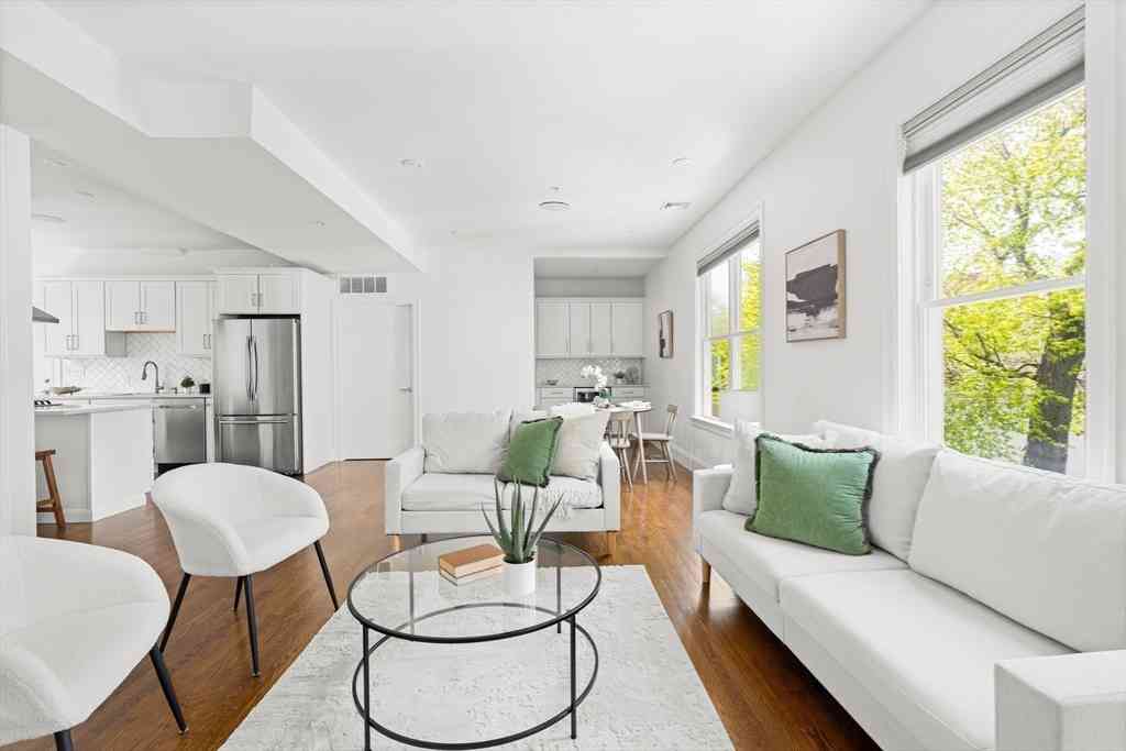 Condo For Sale - 76 Flint St #2<br/> Somerville, MA 02145