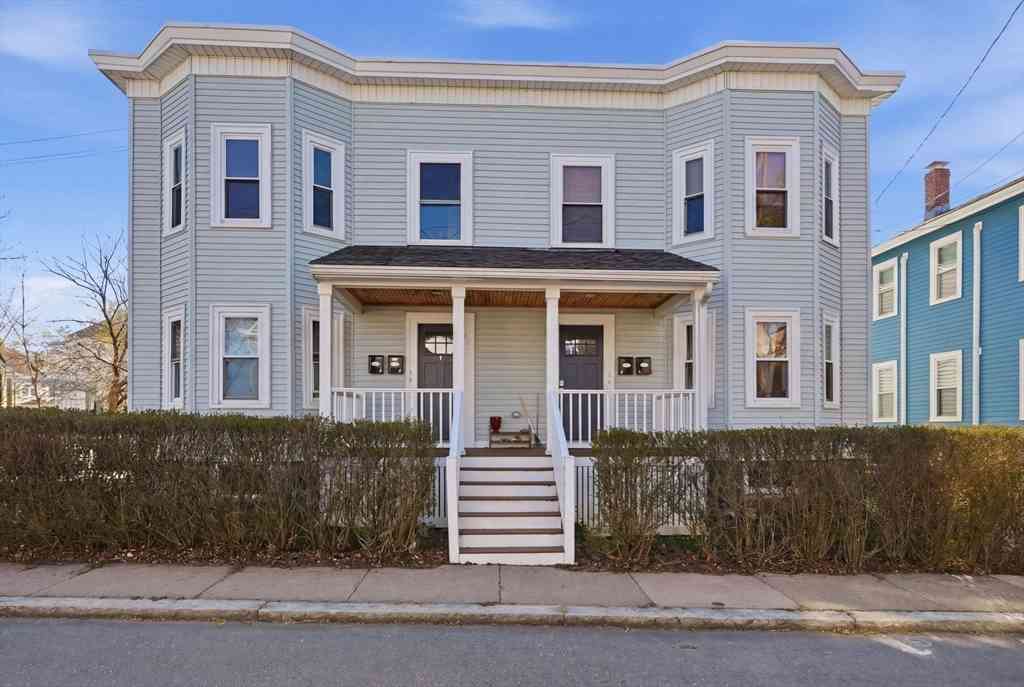 Condo For Sale - 18 Phelps St #1<br/> Salem, MA 01970