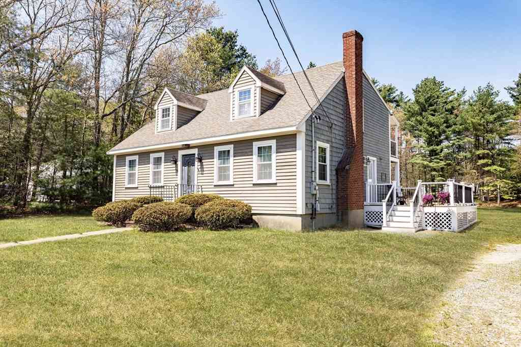 Multifamily For Rent - 25 Mill St<br/> Raynham, MA 02767