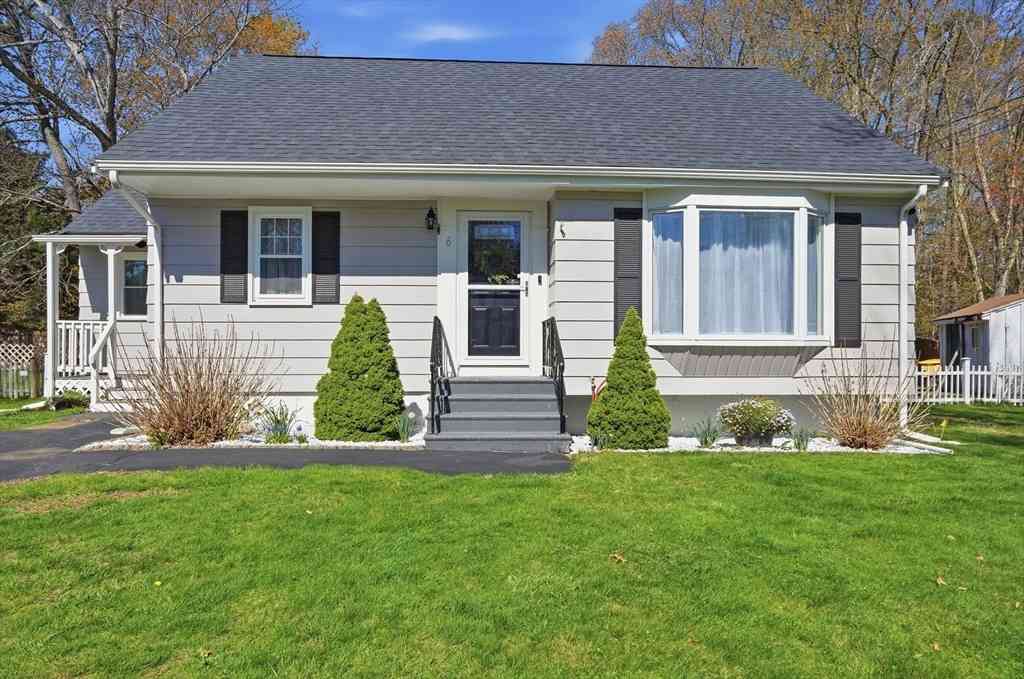 Homes For Sale - 6 David Drive<br/> Worcester County, Blackstone, MA 01504