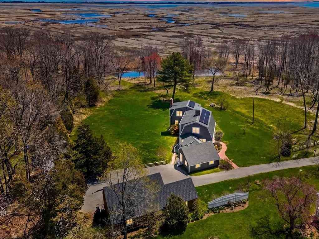 Homes For Sale - 11 Bayview Ln<br/> Newbury, MA 01951