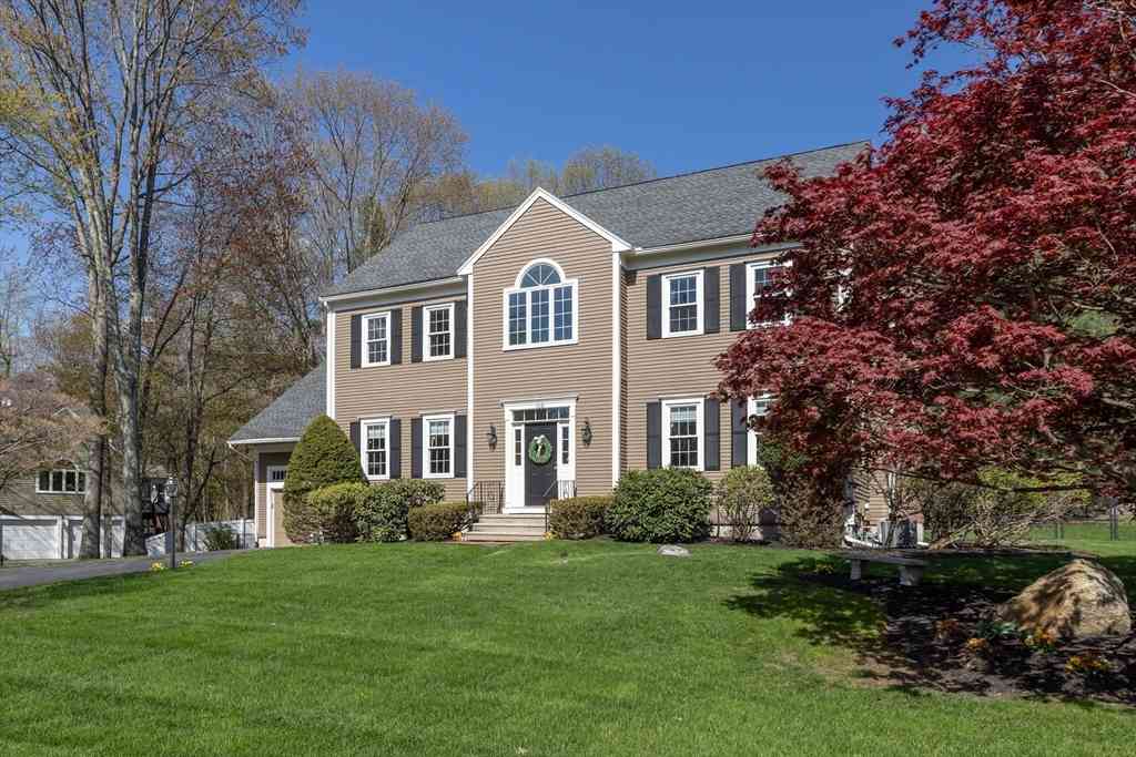 Homes For Sale - 108 Kelleher St<br/> Marlborough, MA 01752