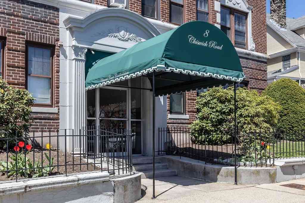 Condo For Sale - 8 Chiswick Rd #6<br/> Boston, MA 02135