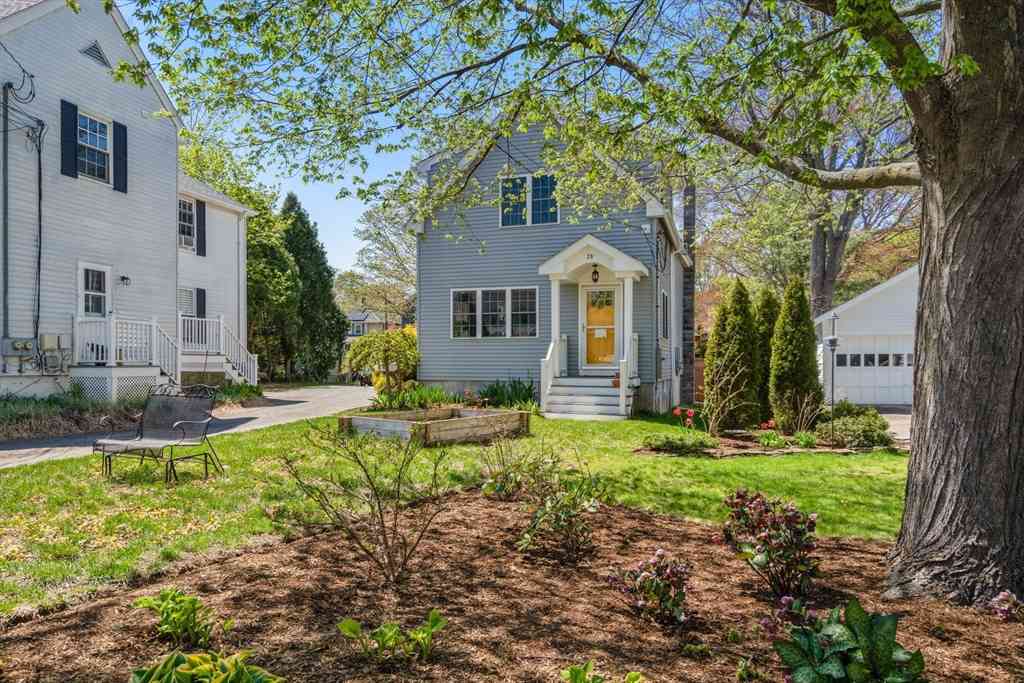 Homes For Sale - 29 Pearl St<br/> Natick, MA 01760