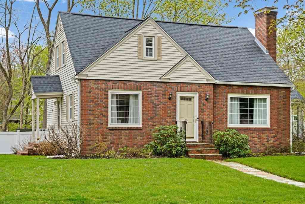 Homes For Sale - 40 Irving St.<br/> Worcester County, Spencer, MA 01562
