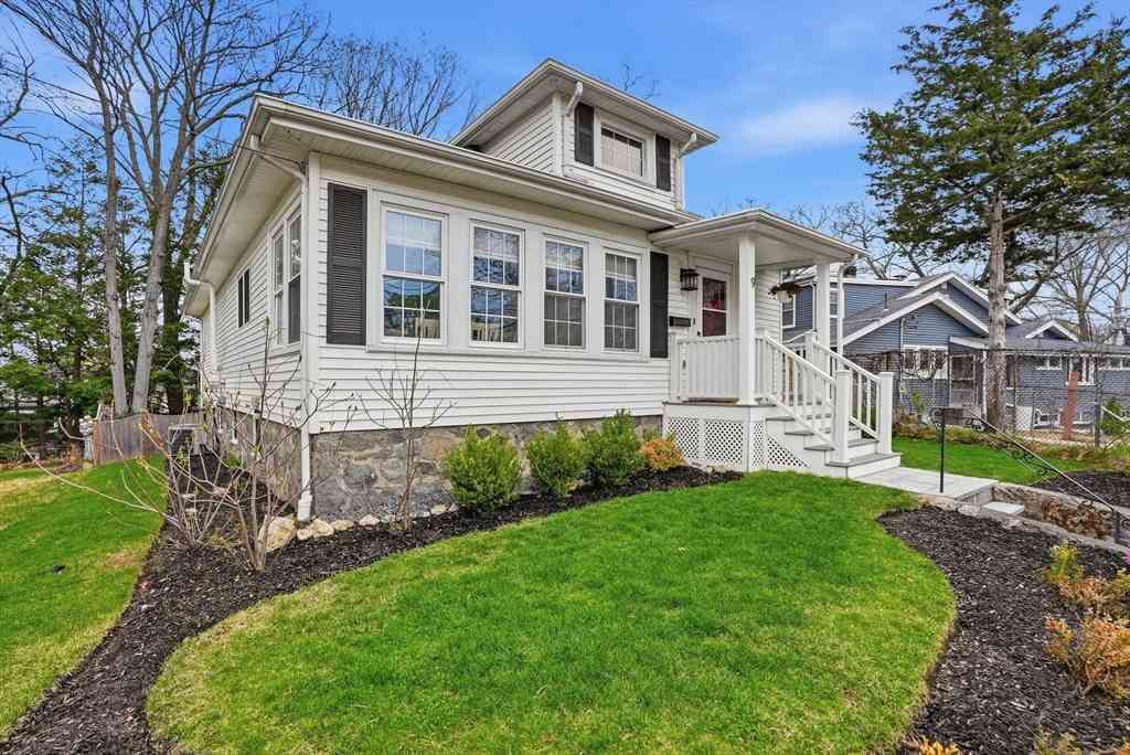 Homes For Sale - 9 Crown Street<br/> Norfolk County, Milton, MA 02186