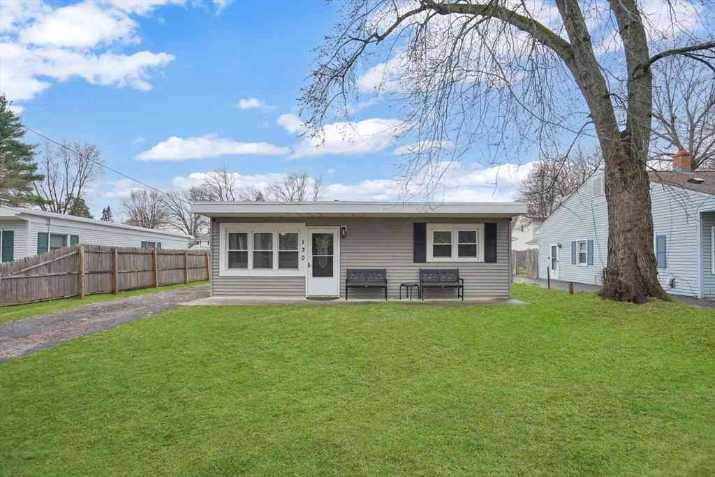 Homes For Sale - 130 Fieldston St<br/> Springfield, MA 01119