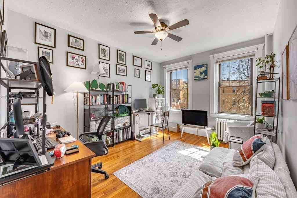 Condo For Sale - 189 Chestnut Hill Avenue #11<br/> Boston, MA 02135