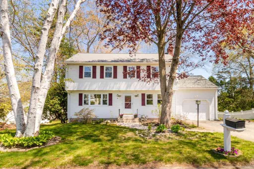 Homes For Sale - 6 Dennis Rd<br/> Worcester County, Milford, MA 01757