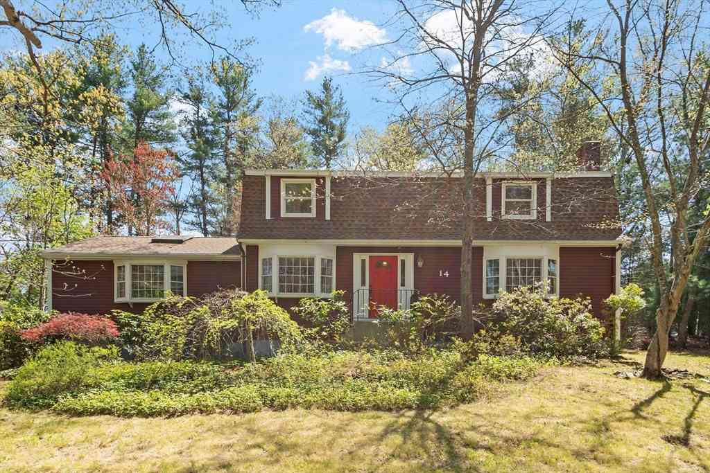 Homes For Sale - 14 Minot Avenue<br/> Acton, MA 01720