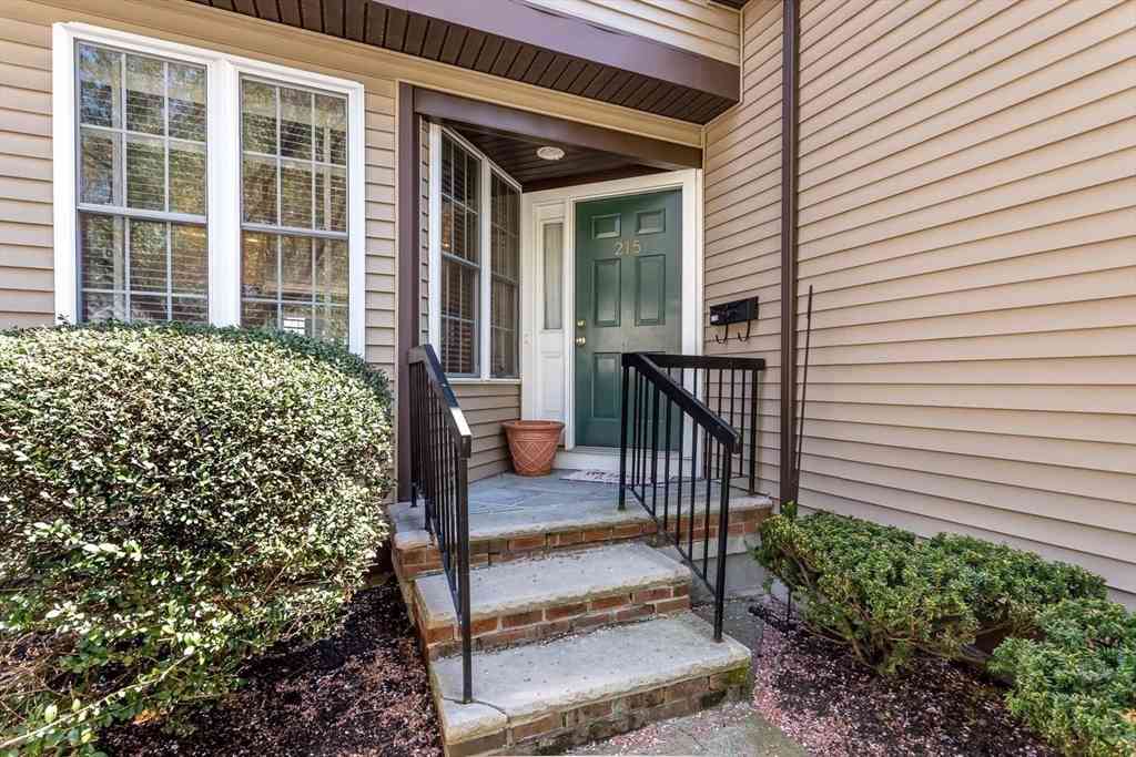 Condo For Sale - 215 Neponset #215<br/> Norfolk County, Canton, MA 02021