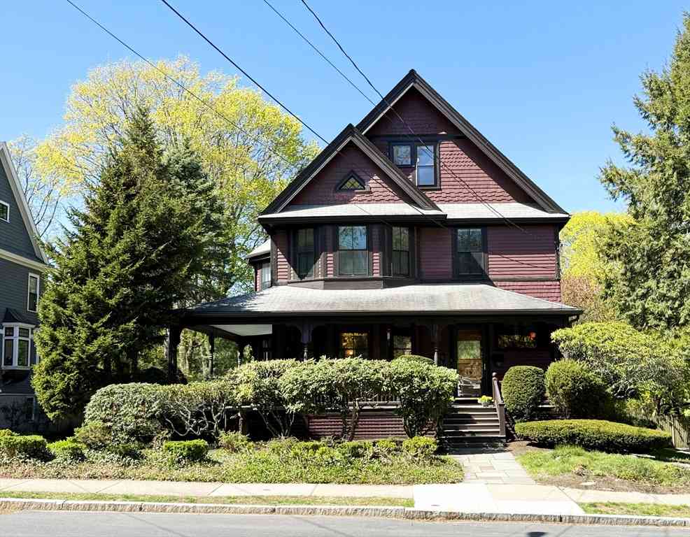 Homes For Sale - 91 Hillside Ave<br/> Newton, MA 02465