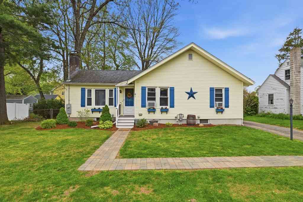 Homes For Sale - 61 Wood Avenue<br/> Hampden County, East Longmeadow, MA 01028