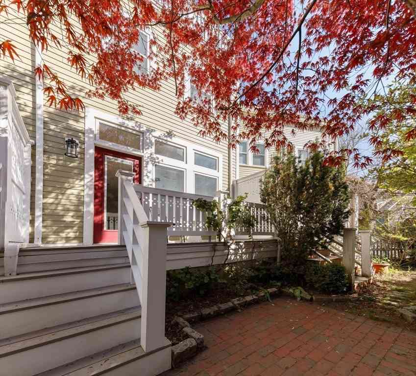 Condo For Sale - 31 Market Street #B<br/> Cambridge, MA 02139