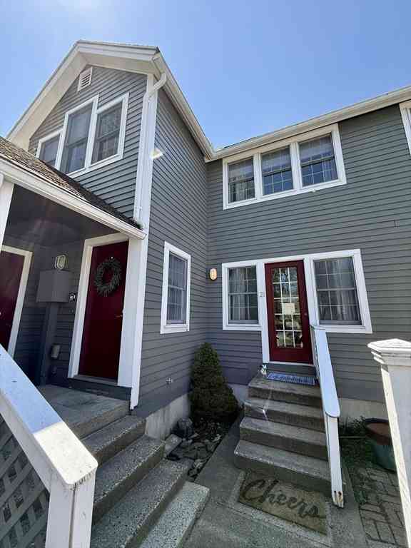 Condo For Sale - 21 Amity Place #21<br/> Hampshire County, Amherst, MA 01002